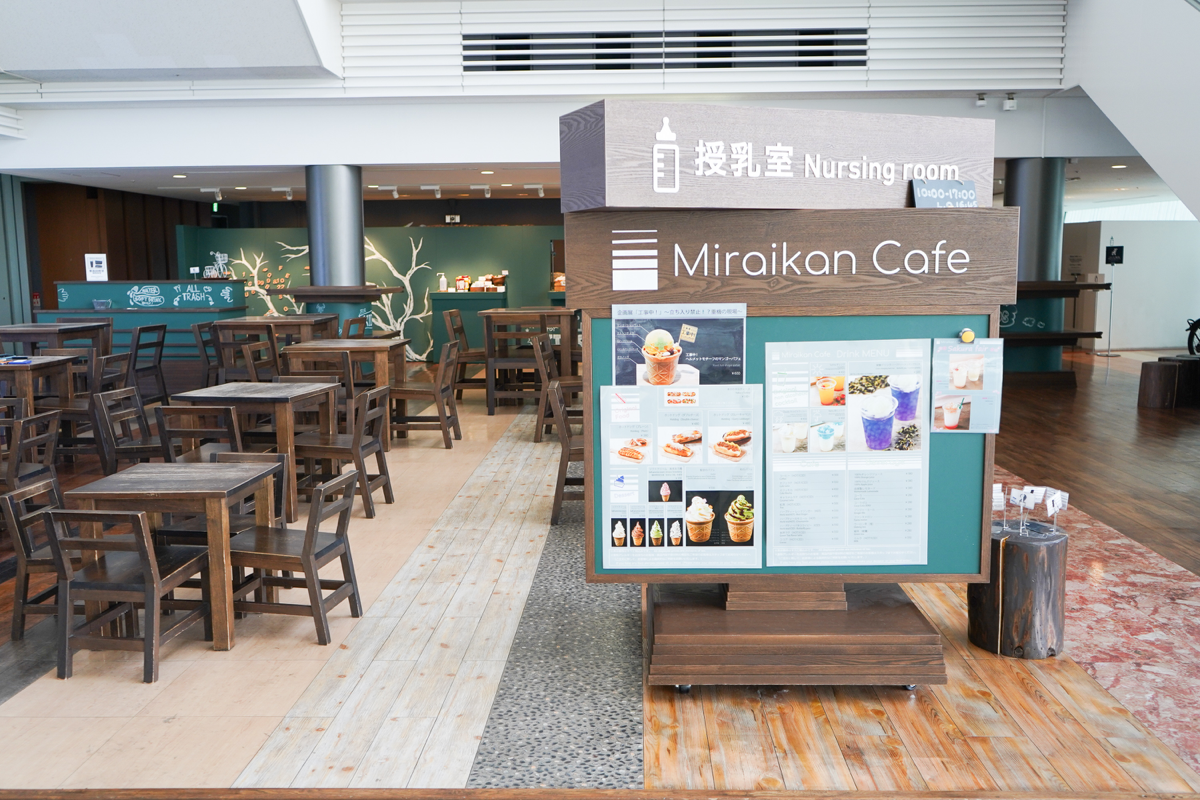 Miraikan Caféの店内
